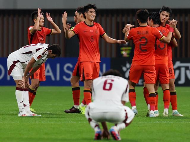 包含迎接挑战,亚洲足球赛场上的精彩瞬间的词条 包含迎接挑战,亚洲足球赛场上的精彩瞬间的词条