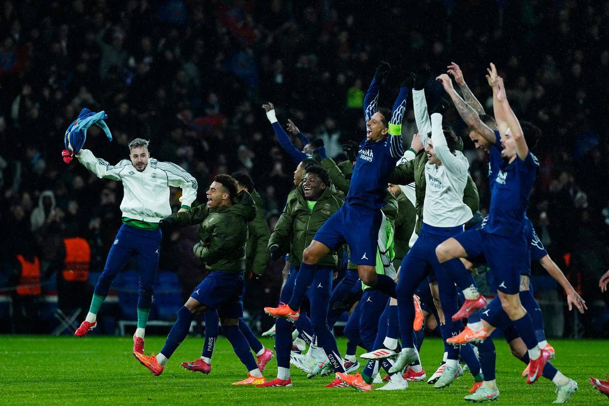 诺维奇客场输给阿斯顿维拉,降级形势雪上加霜的简单介绍 诺维奇客场输给阿斯顿维拉,降级形势雪上加霜的简单介绍