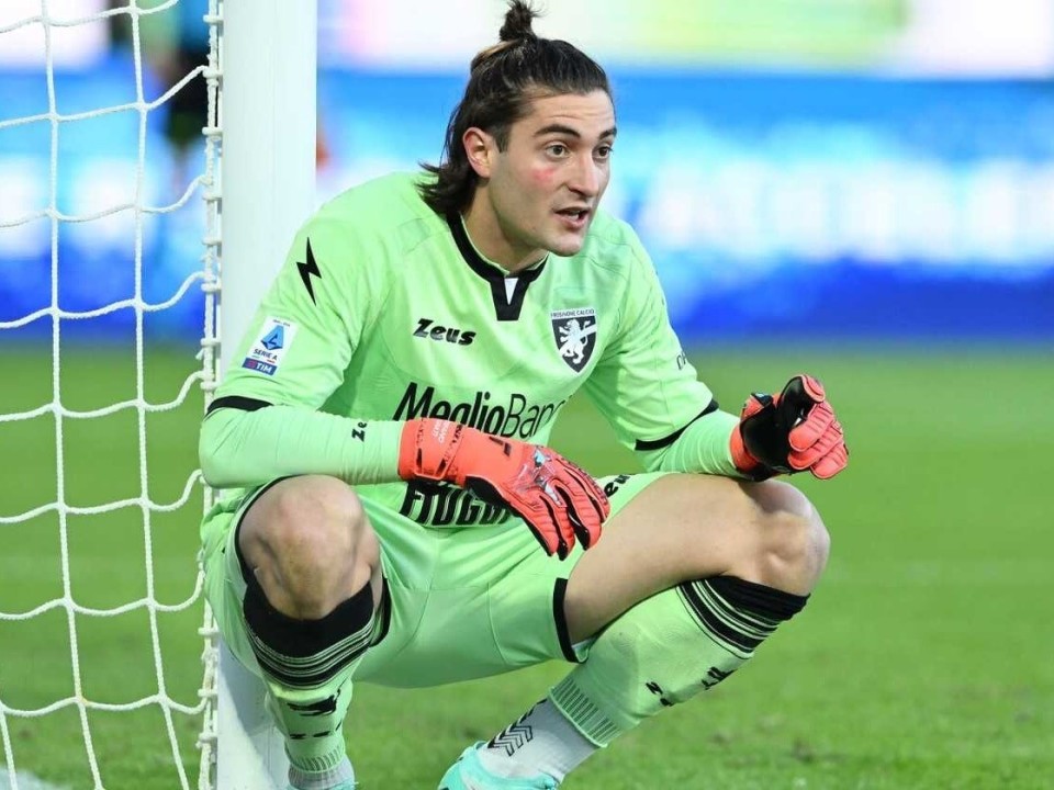 佛罗伦萨新签约球员备战新赛季 佛罗伦萨新签约球员备战新赛季