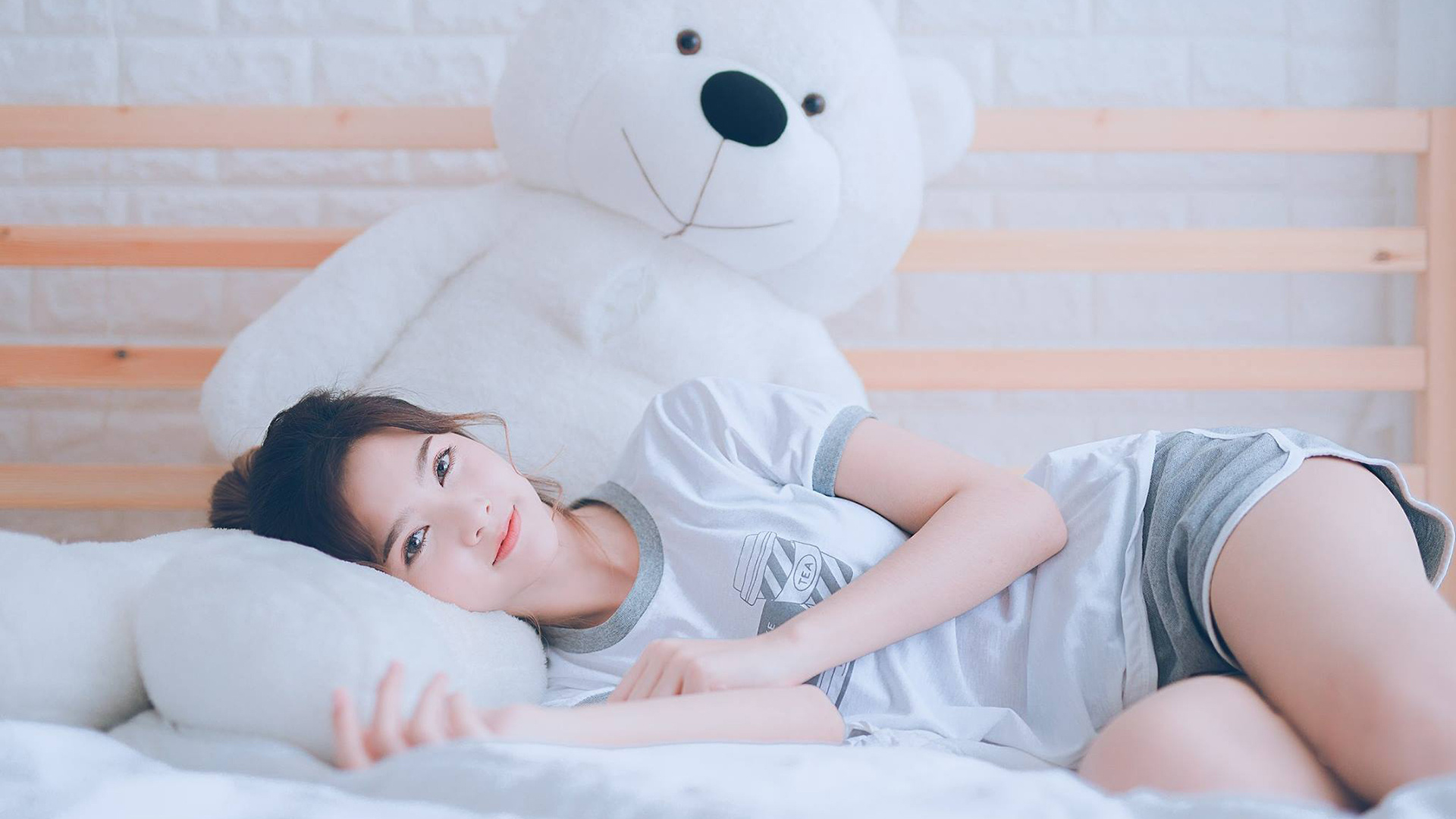 新王加冕之夜,贝林厄姆在美加墨的星空下主宰战局